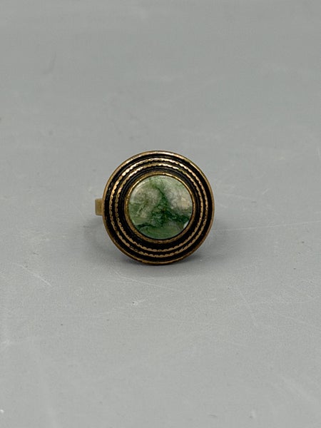 Kalevala koru, Sormus-1643, Pronssia, vihre&auml; graniitti/Kromimarmori