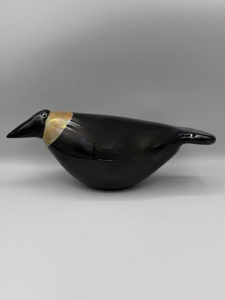 Nuutaj&auml;rvi, Oiva Toikka, Varis