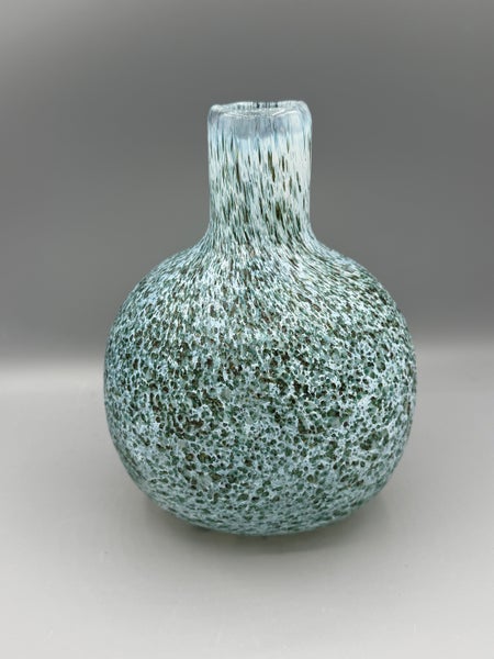 Nuutaj&auml;rvi, Oiva Toikka, Rospuutto/Tunturissa pullo.