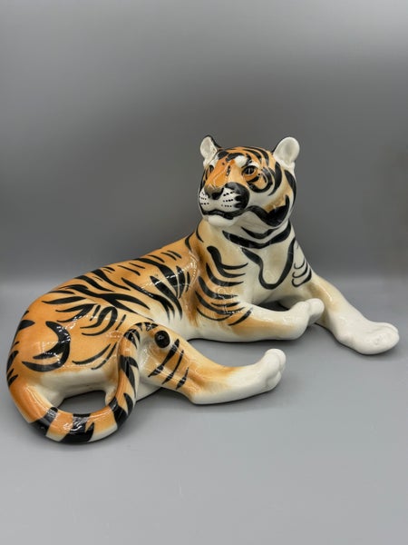 Lomonosov, Tiikeri, figuuri