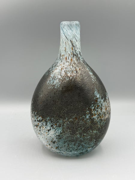 Nuutaj&auml;rvi, Oiva Toikka, Rospuutto/Tunturissa pullo.