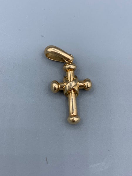 Thor Korut, Kouvola, Kultainen Riipus, Risti