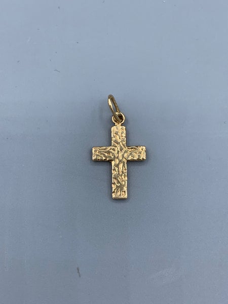 Kultainen Risti-riipus