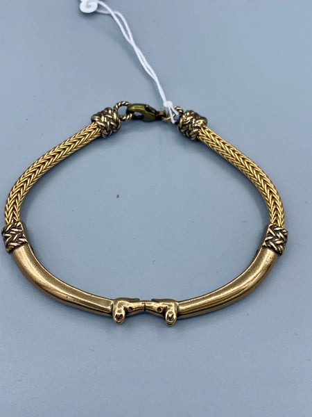 Kalevala koru, Hirvenp&auml;&auml; rannekoru, pronssia